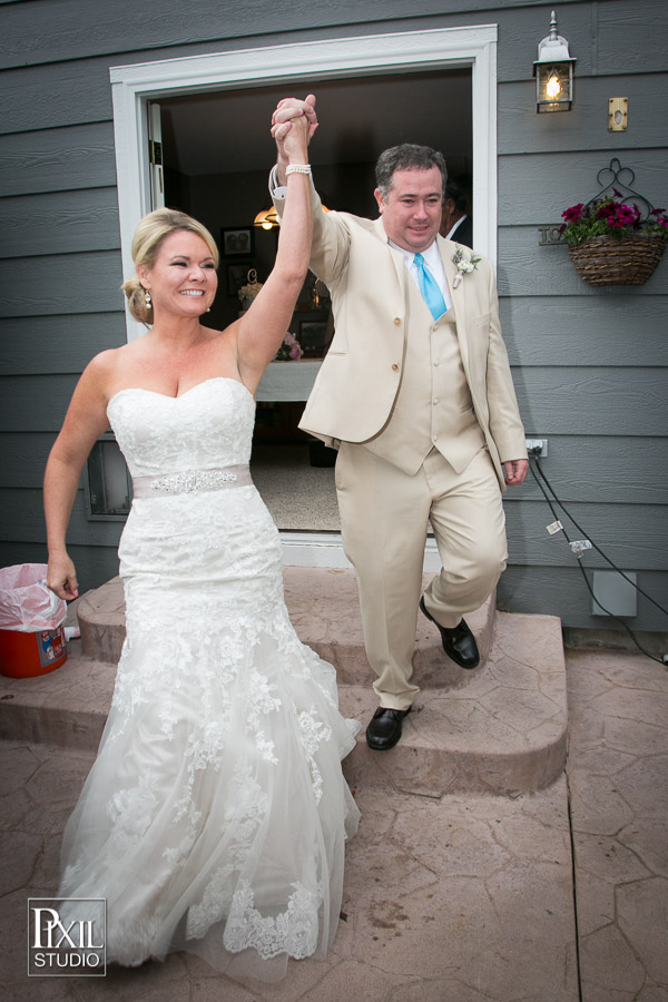 Black Bear Golf Course / Backyard wedding photographer