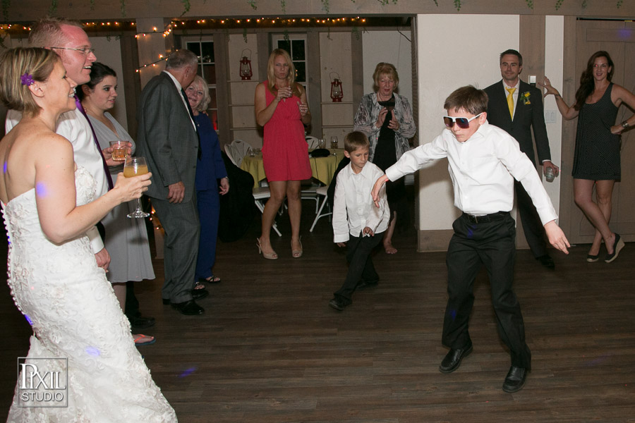 Meadows at Marshdale Red barn wedding