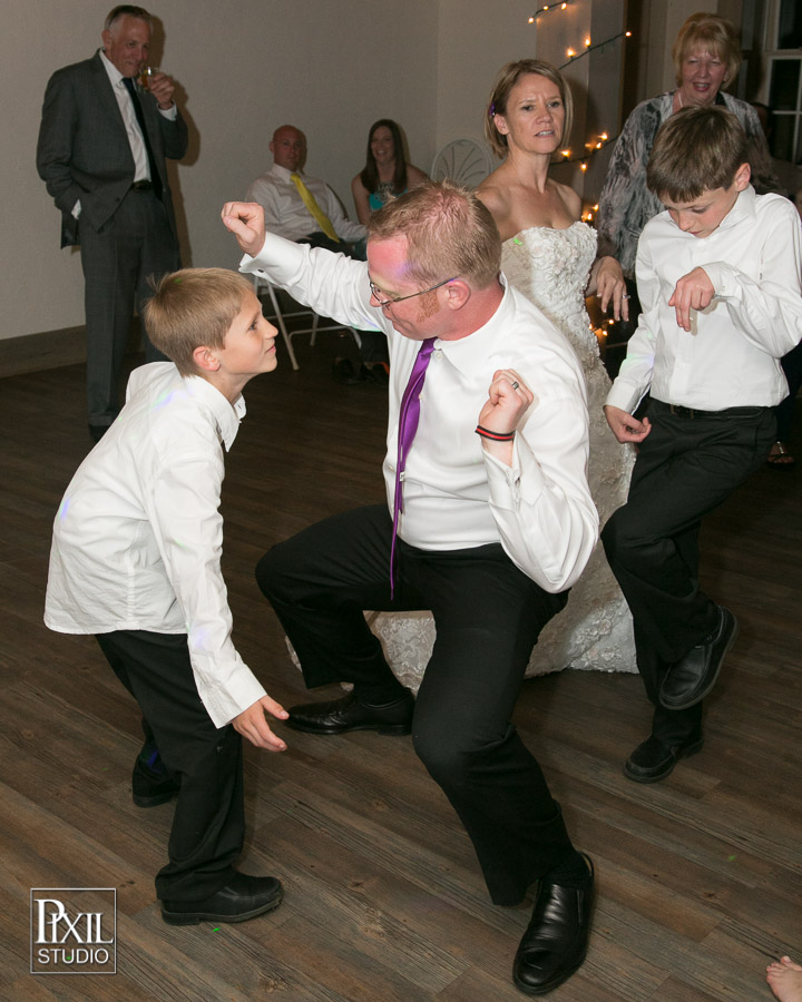 Meadows at Marshdale Red barn wedding